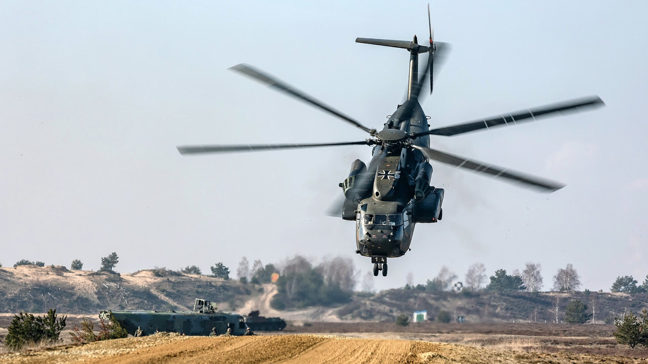 九游游戏中心-《守望先锋》选手背后的团队：教练、分析师与心理辅导师，lf守望先锋前队员